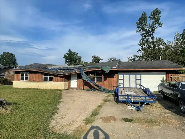 917 S 15th Street, Rogers, AR 72758