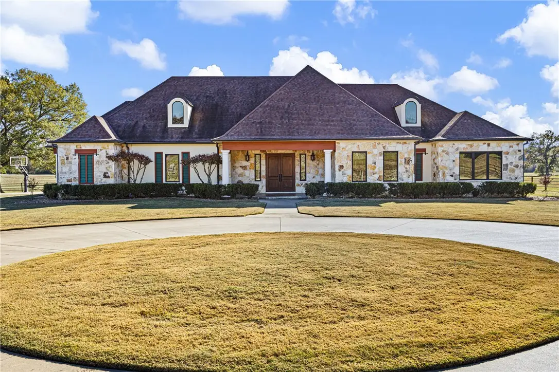 2365 W Gum Log Road, Russellville, AR 72802 - Image #1