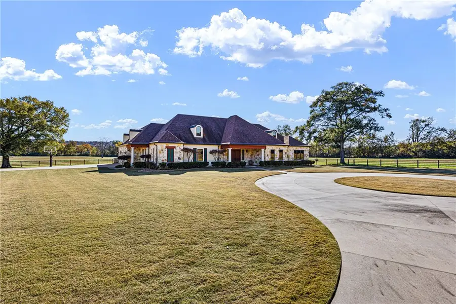 2365 W Gum Log Road, Russellville, AR 72802 - Image #2