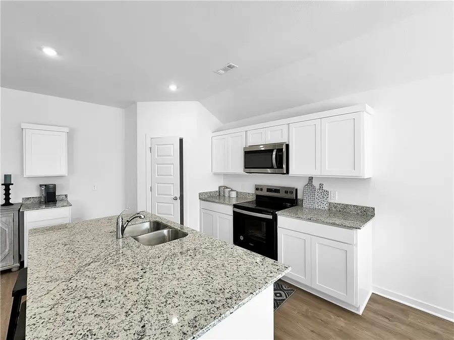 3061 Laredo Lane, Centerton, AR 72736 - Image #2