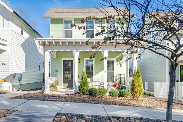 942 S College Avenue, Fayetteville, AR 72701