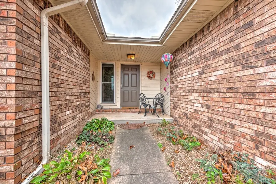 1328 Quail Run Circle, Bentonville, AR 72712 - Image #2