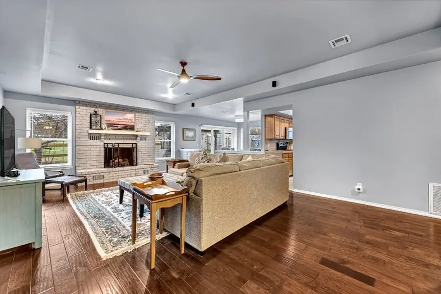 1328 Quail Run Circle, Bentonville, AR 72712 - Image #3