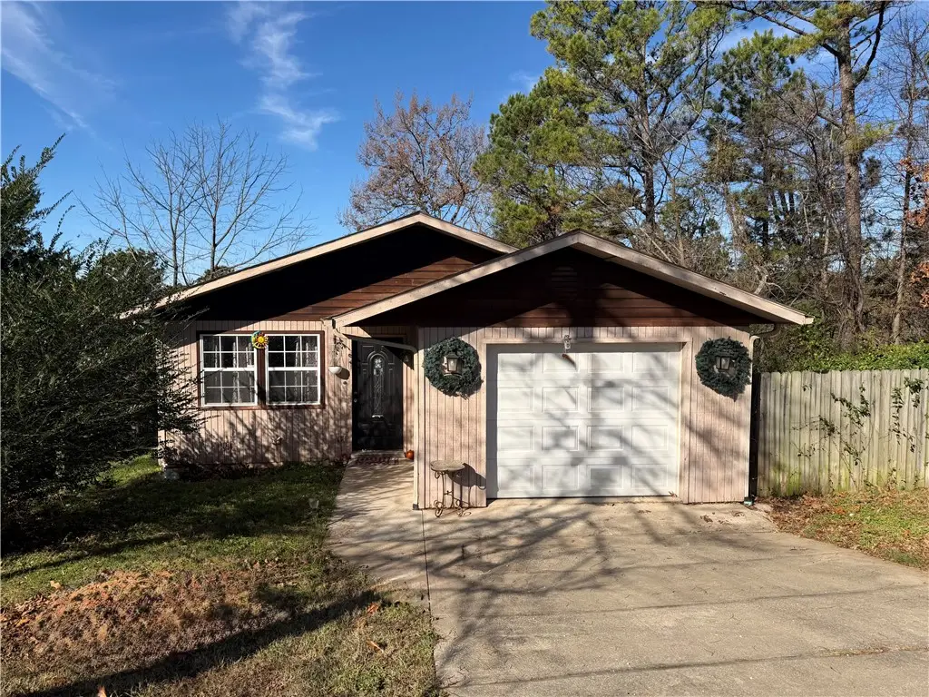 8229 Chestnut Drive, Rogers, AR 72756 - Image #1