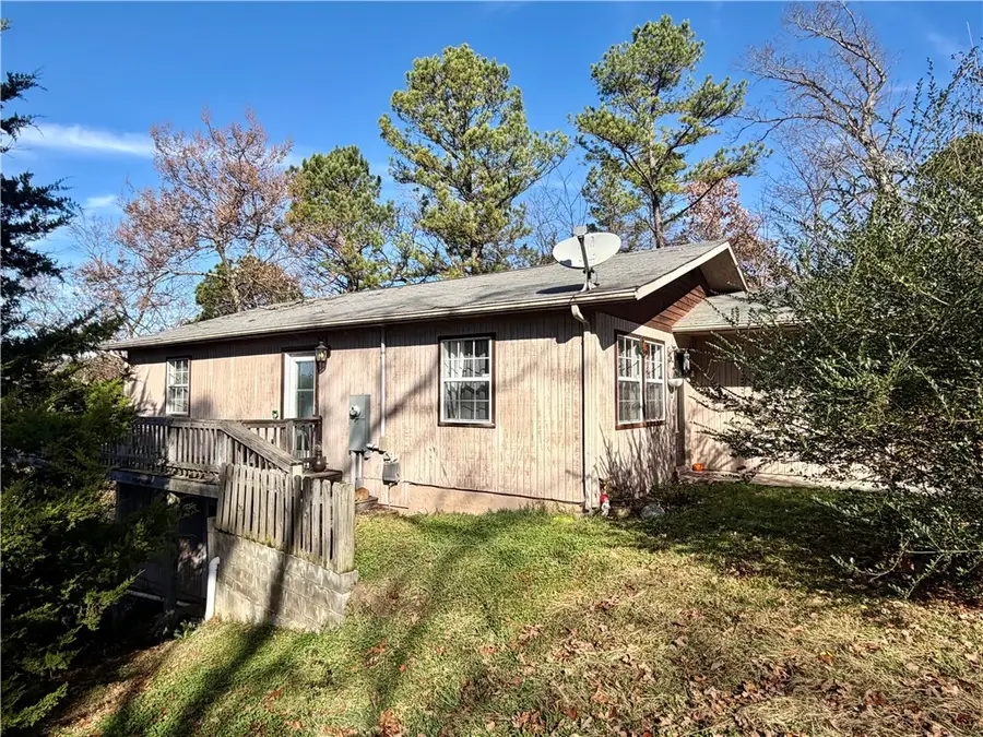 8229 Chestnut Drive, Rogers, AR 72756 - Image #2