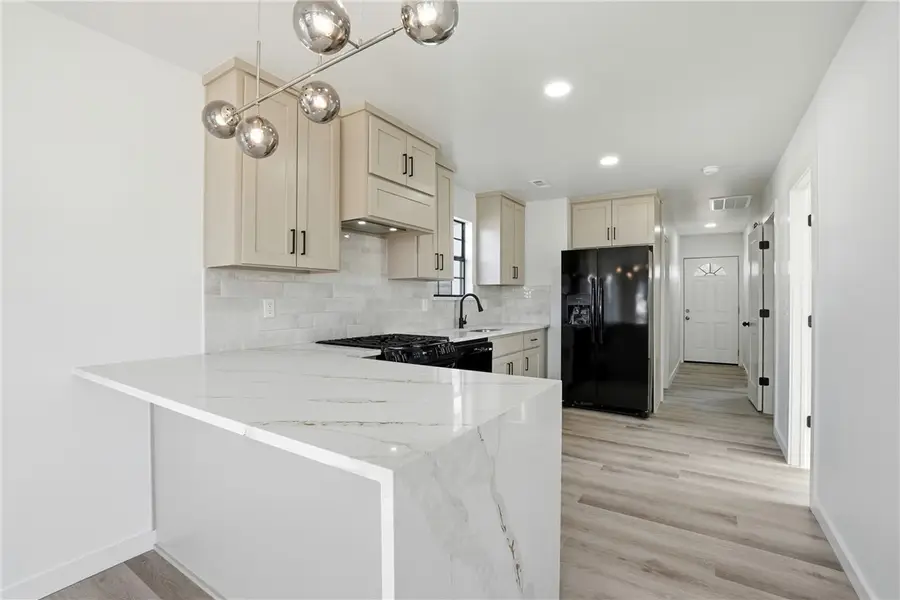 1021 S B Street, Rogers, AR 72756 - Image #3