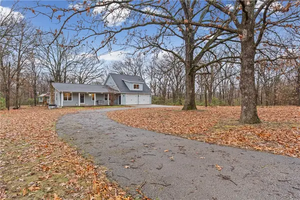 14812 Shipe Road, Gravette, AR 72736