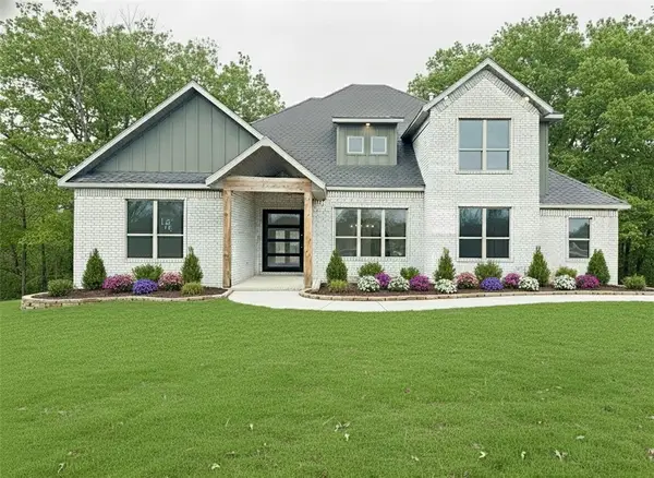 550 Shooting Star Lane, Lowell, AR 72745