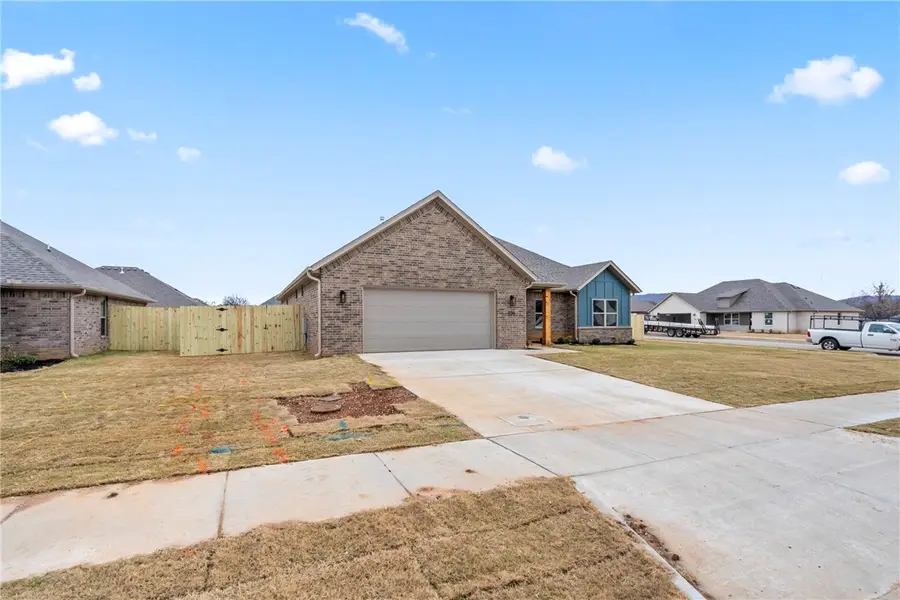 108 N Panther Avenue, Farmington, AR 72730 - Image #2