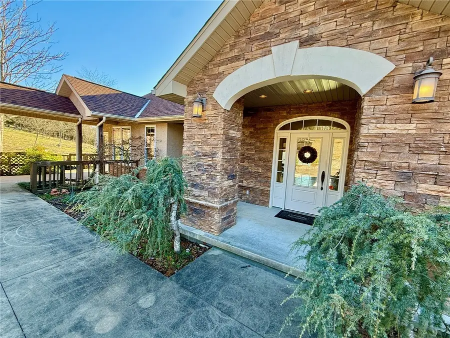 21 White River Lane, Holiday Island, AR 72631 - Image #3