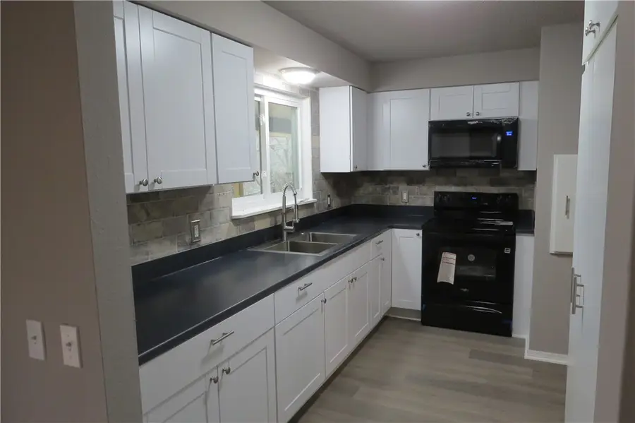 21685 Hwy 62, Garfield, AR 72732 - Image #2