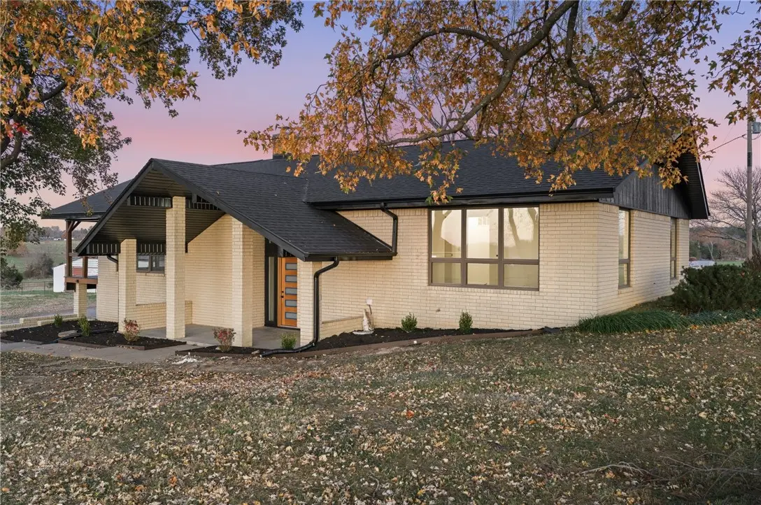 20570 Highway 62, Garfield, AR 72732 - Image #1