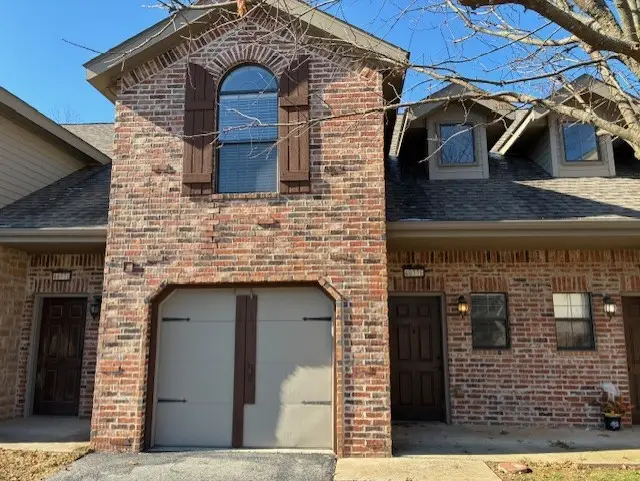 4077 Glenstone Terrace #E, Springdale, AR 72762 - Image #3