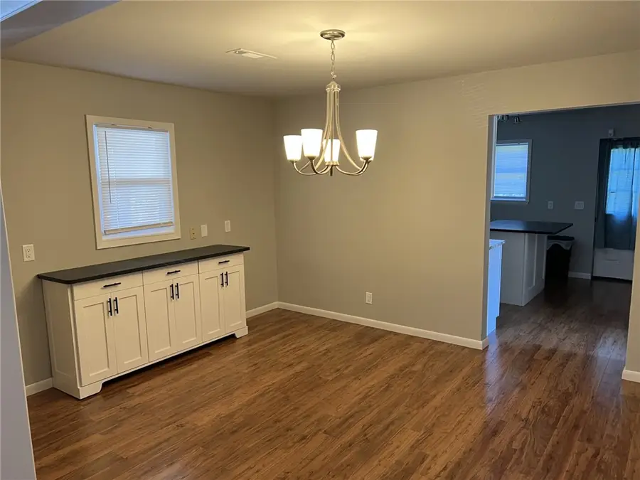 417 E Lowell Avenue, Cave Springs, AR 72718 - Image #2