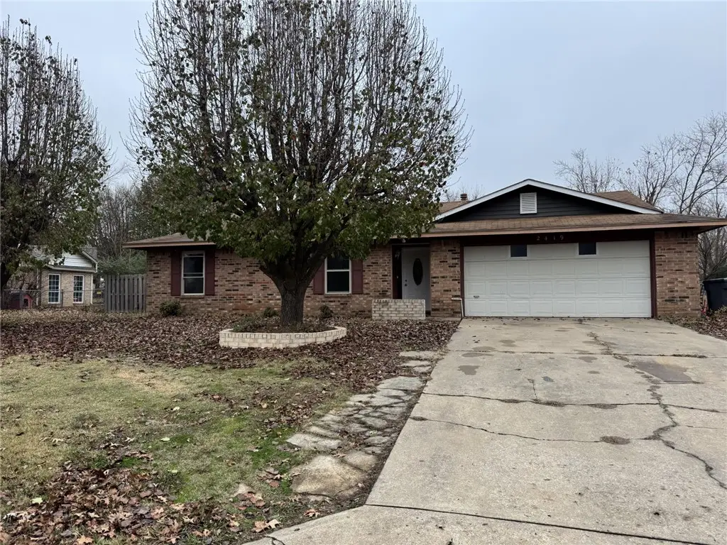 2419 W Meadow Drive, Rogers, AR 72756 - Image #1