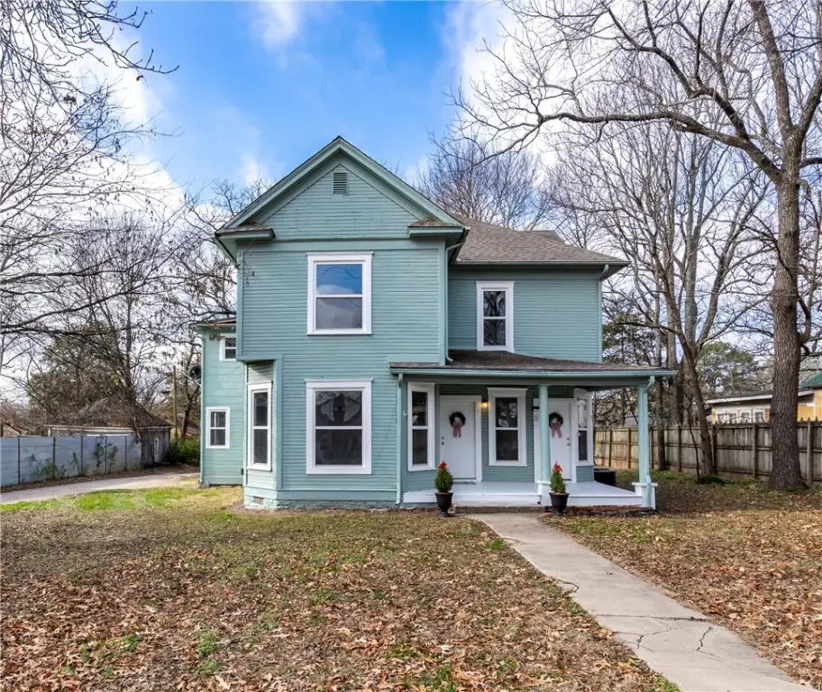 408 S Wright Street, Siloam Springs, AR 72761 - Image #1