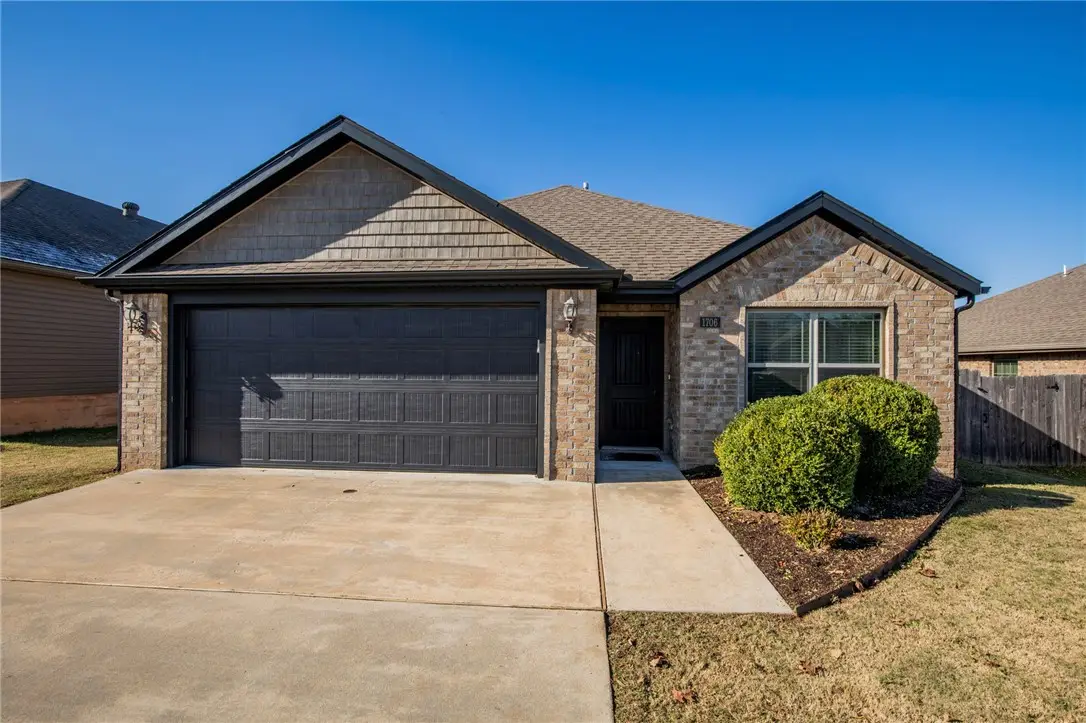 1706 S K Place, Rogers, AR 72756 - Image #1