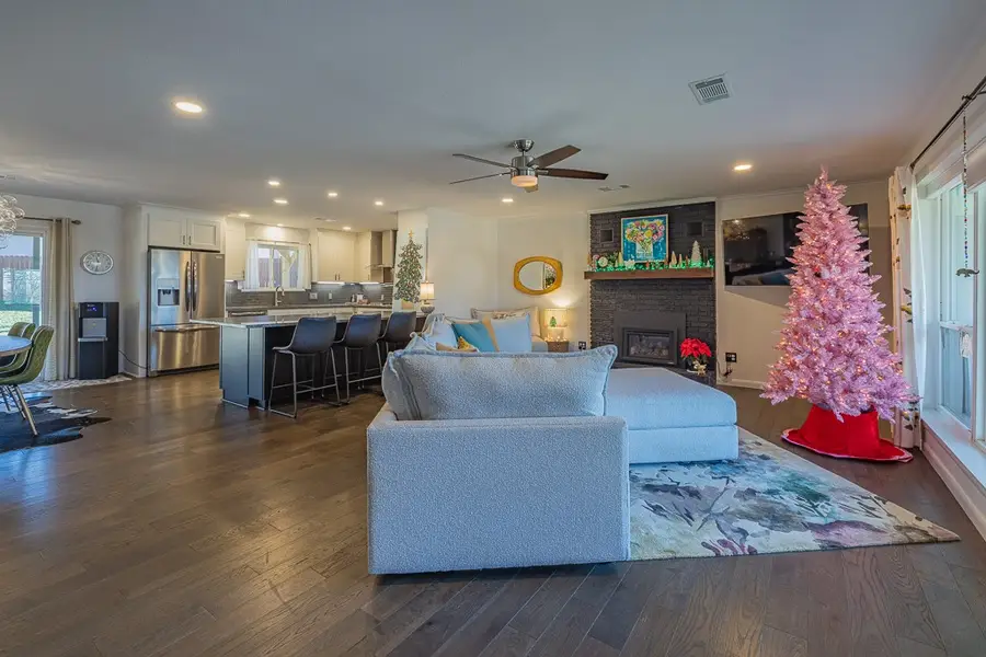 1220 W Ridgeway Drive, Fayetteville, AR 72701 - Image #3