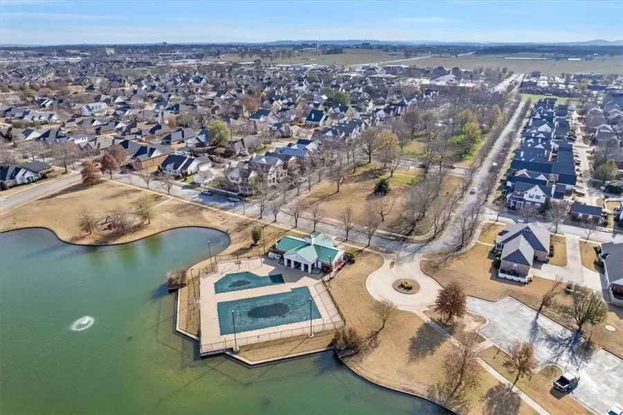 6629 S Tall Oaks Loop, Springdale, AR 72762 - Image #3