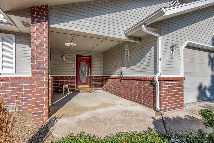 4 Lyndhurst Drive, Bella Vista, AR 72714 - Image #3