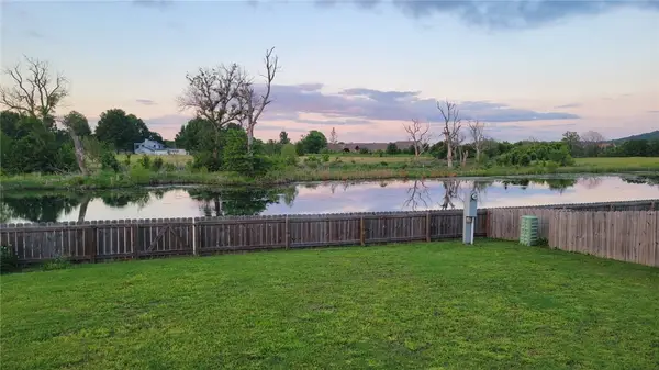 4664 W Oldham Drive, Fayetteville, AR 72704