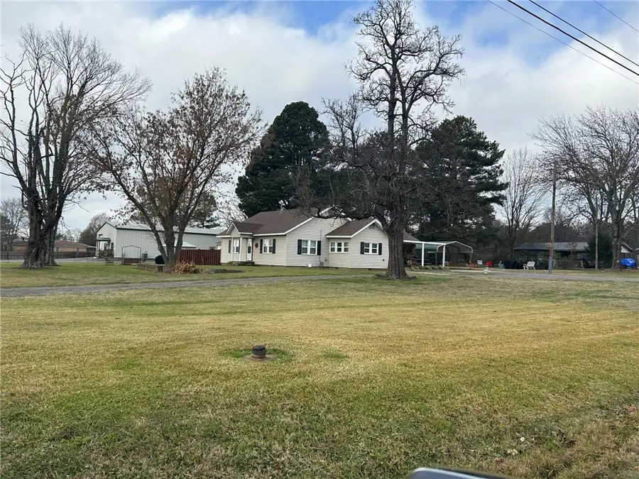 302 Bradley Cove Road, Russellville, AR 72802 - Image #2