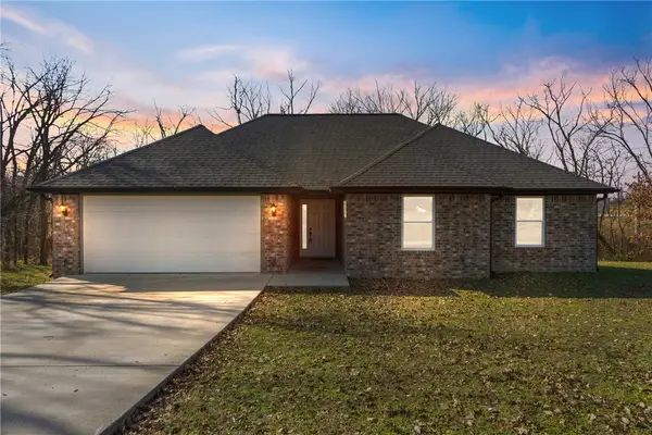 16 Dugan Circle, Bella Vista, AR 72715