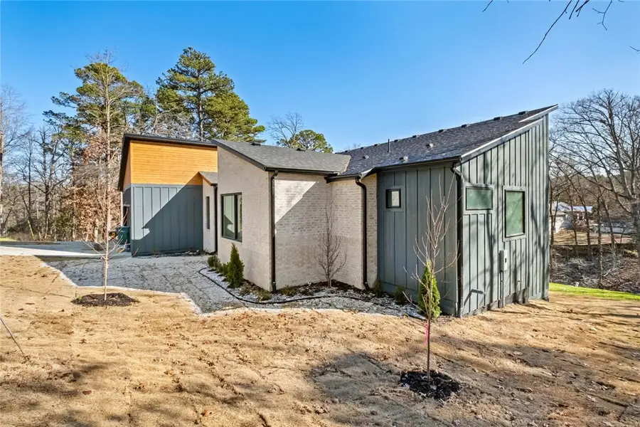 2 Helmsley Circle, Bella Vista, AR 72715 - Image #2