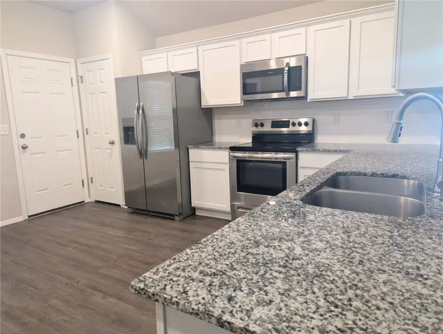 980 E Starling Street, Fayetteville, AR 72701 - Image #2