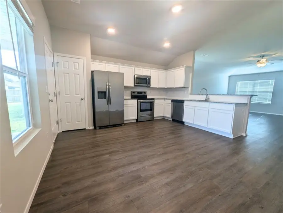 980 E Starling Street, Fayetteville, AR 72701 - Image #3