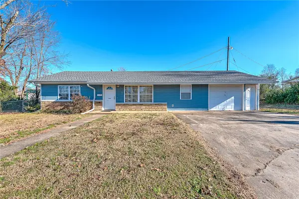 503 12th Street, Rogers, AR 72756