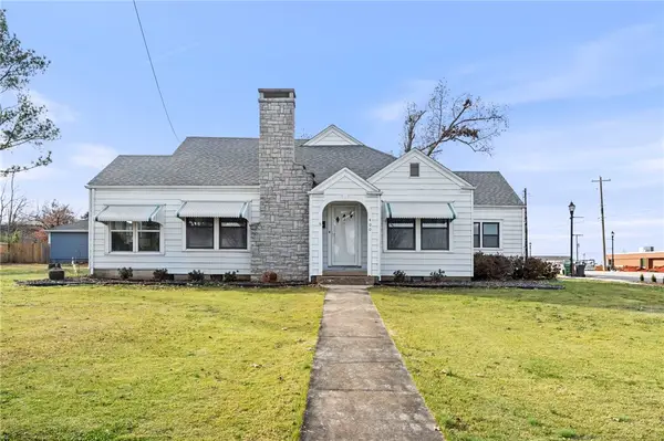 400 S 6th Street, Rogers, AR 72756