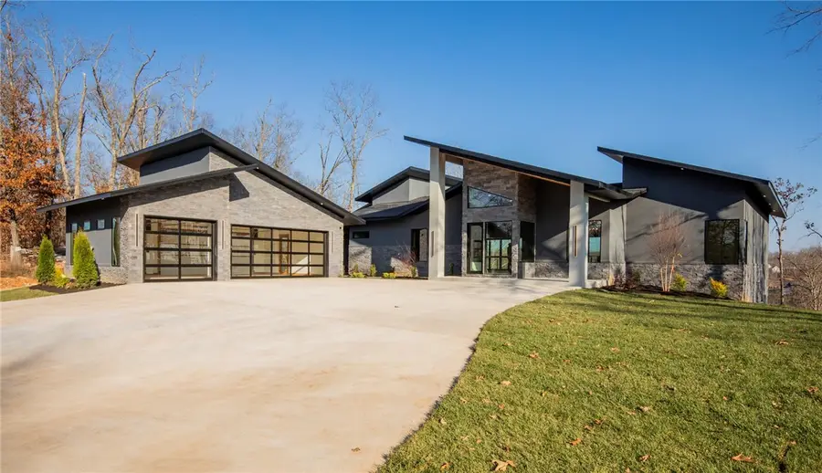 15903 Hawks Landing Drive, Rogers, AR 72756 - Image #2