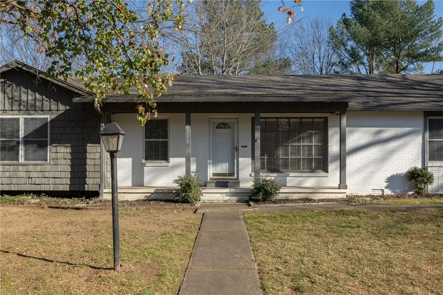 2926 N Loxley Avenue, Fayetteville, AR 72703 - Image #2