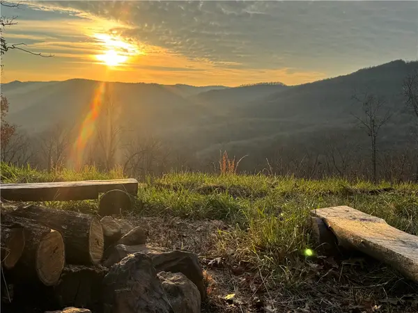 3103 Nc 8401, Jasper, AR 72641