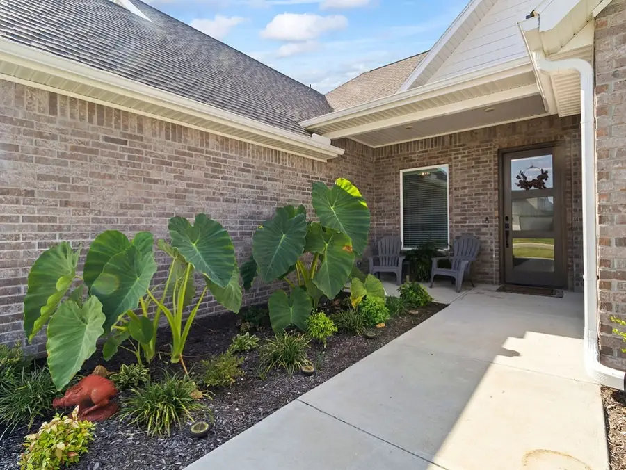 881 Pergola Avenue, Tontitown, AR 72762 - Image #3