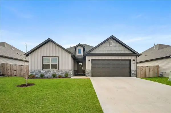 1021 Monarch Road, Centerton, AR 72719