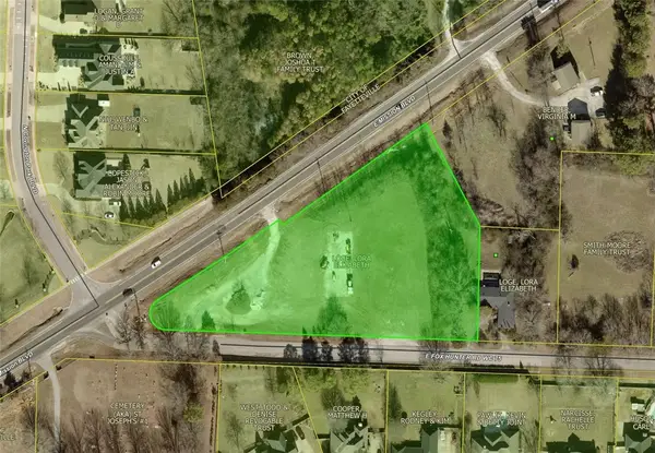 E Fox Hunter Road, Fayetteville, AR 72701