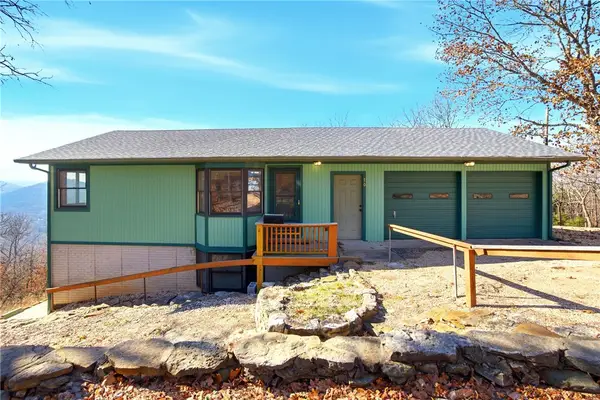 70 Pleasant Ridge Drive, Holiday Island, AR 72631