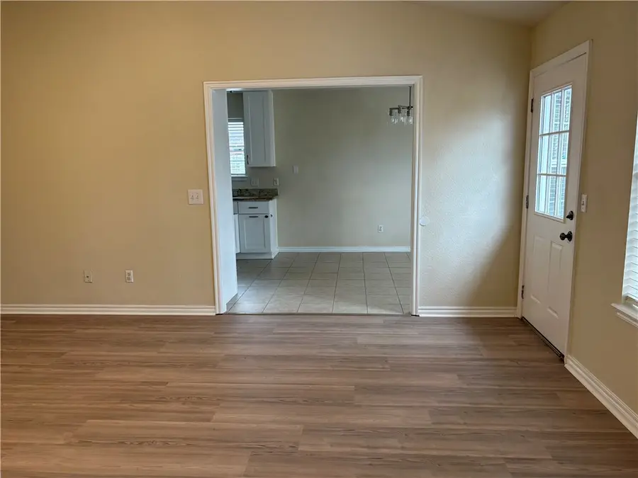 829 S Liberty Drive, Fayetteville, AR 72701 - Image #3