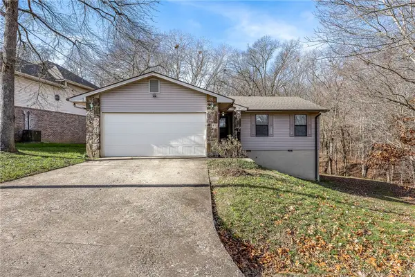 3 Holt Lane, Bella Vista, AR 72715