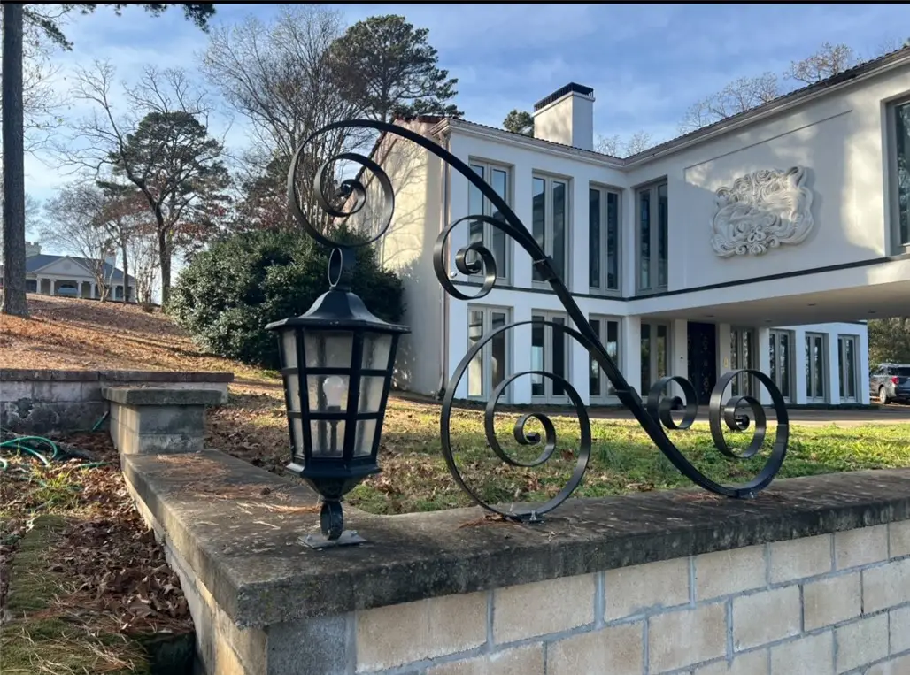 910 Hilltop Drive, Russellville, AR 72802 - Image #1