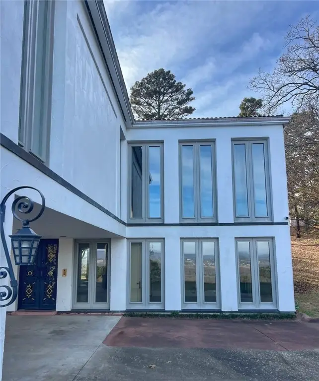 910 Hilltop Drive, Russellville, AR 72802 - Image #2