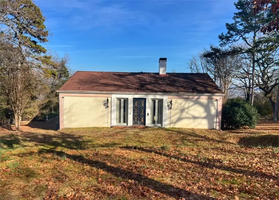 910 Hilltop Drive, Russellville, AR 72802 - Image #3