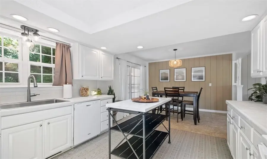 1400 Prairie Creek Drive, Rogers, AR 72756 - Image #2