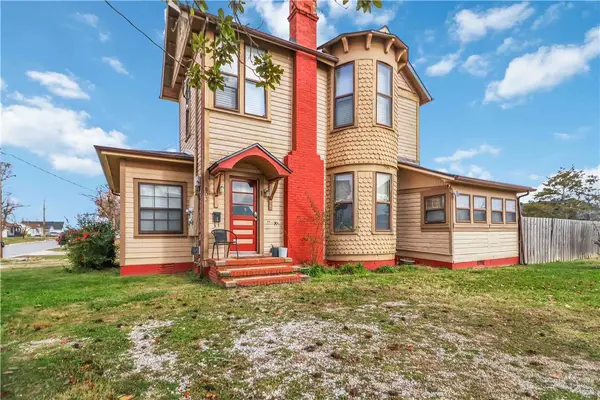 803 W Maple Street, Rogers, AR 72756