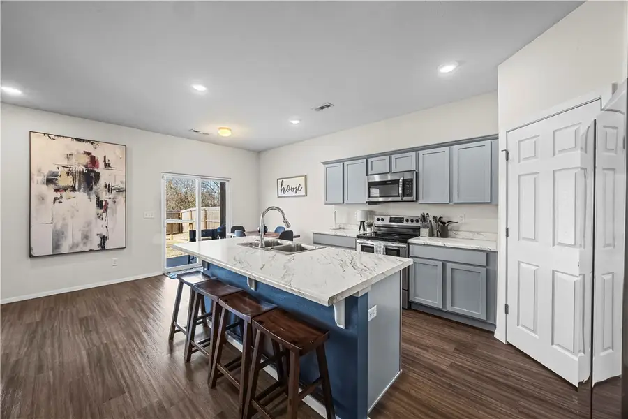 827 E Sparrow Circle, Fayetteville, AR 72701 - Image #3