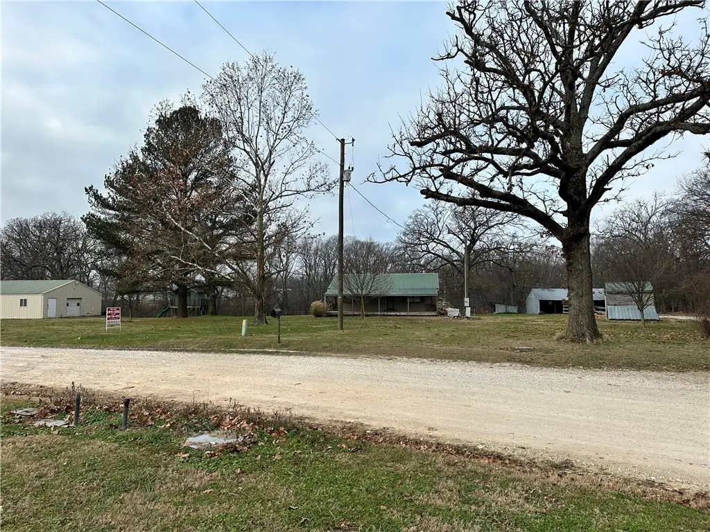 19112 Jackson Road, Gentry, AR 72734 - Image #1