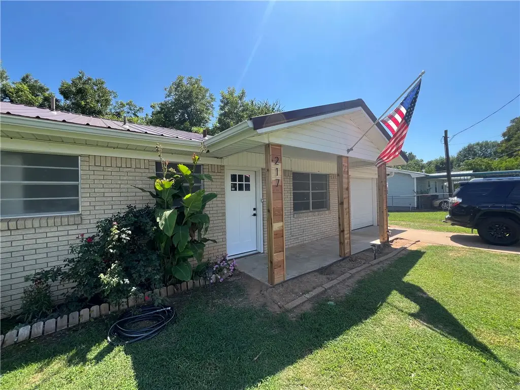 217 Cloos Circle Drive, Ozark, AR 72949 - Image #1