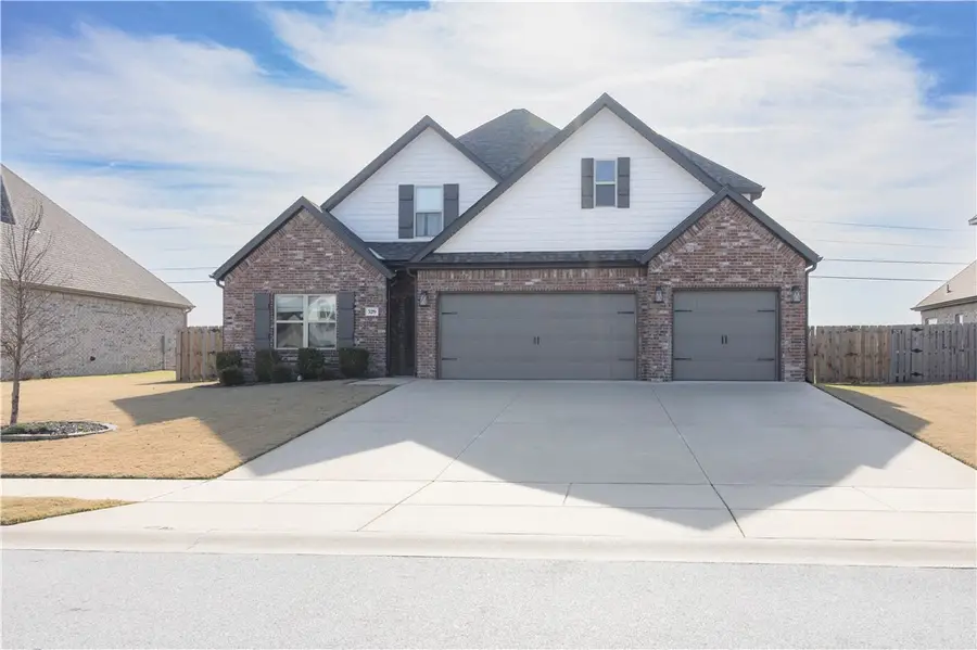 329 Ceola Avenue, Tontitown, AR 72762 - Image #2